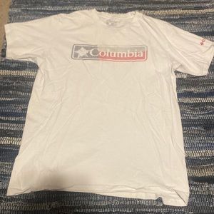 Columbia size Medium tshirt